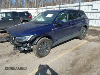 2024 Volkswagen Tiguan SE with VIN 3VVMB7AXXRM170782, listed as a IAAI auction lot 41754426 with 3,552 mi miles and . Bid and sale history available at DreamBid. Image 18.
