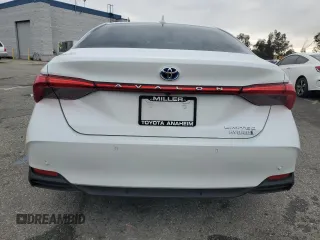 2021 Toyota Avalon Limited Hybrid z VIN 4T1DA1AB6MU010451, wystawiony jako Copart lot #42879735 z przebiegiem 59 460 mil mil oraz Szkoda całkowita • Salvage title. Historia ofert i sprzedaży dostępna na DreamBid. Obrazek 6.
