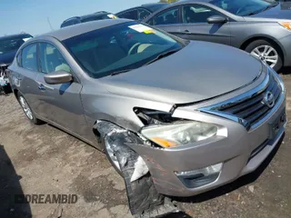 2014 Nissan Altima 2.5 S with VIN 1N4AL3AP5EN219173, listed as a IAAI auction lot 41921567 with 178,414 mi miles. Bid and sale history available at carsss.com. Image 1.