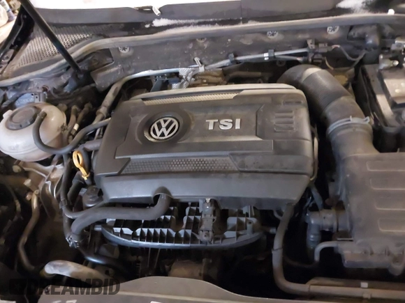2019 Volkswagen Golf S z VIN 3VWH17AU7KM513463, wystawiony jako IAAI lot #41197885 z przebiegiem 71 382 mil mil oraz . Historia ofert i sprzedaży dostępna na DreamBid. Obrazek 10.