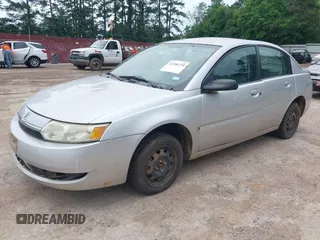 2003 Saturn ION ION 2 z VIN 1G8AZ52F03Z134509, wystawiony jako IAAI lot #42286330 z przebiegiem 250 002 mil mil oraz . Historia ofert i sprzedaży dostępna na DreamBid. Obrazek 2.
