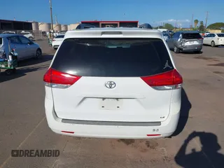 2011 Toyota Sienna LE AAS with VIN 5TDKK3DC3BS086073, listed as a IAAI auction lot 41637136 with 257,615 mi miles. Bid and sale history available at carsss.com. Image 16.