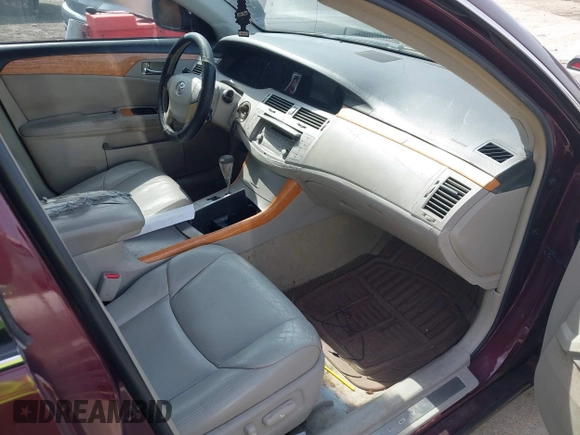 2006 Toyota Avalon XL with VIN 4T1BK36B26U067953, listed as a IAAI auction lot 41808908 with 266,175 mi miles. Bid and sale history available at carsss.com. Image 5.