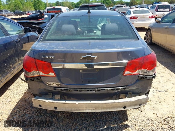 2014 Chevrolet Cruze LS with VIN 1G1PA5SG2E7166403, listed as a IAAI auction lot 42066938 with 124,181 mi miles and . Bid and sale history available at DreamBid. Image 16.