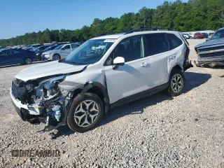 2021 Subaru Forester Premium with VIN JF2SKAFC3MH544057, listed as a Copart auction lot 56749215 with 56,890 mi miles and Salvage title. Bid and sale history available at DreamBid. Image 1.