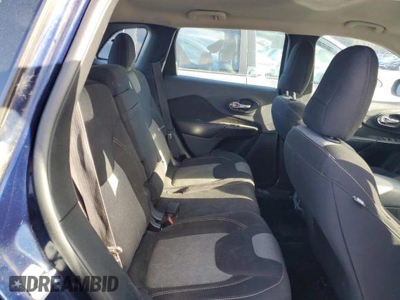 2015 Jeep Cherokee Sport z VIN 1C4PJLAB7FW531697, wystawiony jako Copart lot #49460415 z przebiegiem 145 023 mil mil oraz Czysty tytuł • Clean title. Historia ofert i sprzedaży dostępna na DreamBid. Obrazek 11.