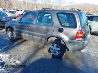 2003 Ford Escape XLS Popular with VIN 1FMYU02103KE02490, listed as a IAAI auction lot 41326202 with 190,280 mi miles and . Bid and sale history available at DreamBid. Image 3.