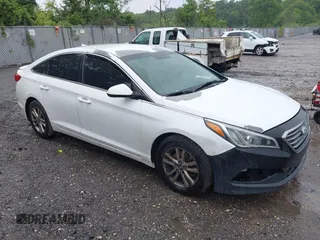 2016 Hyundai Sonata SE z VIN 5NPE24AF2GH363505, wystawiony jako IAAI lot #42375054 z przebiegiem 218 684 mil mil oraz . Historia ofert i sprzedaży dostępna na DreamBid. Obrazek 1.