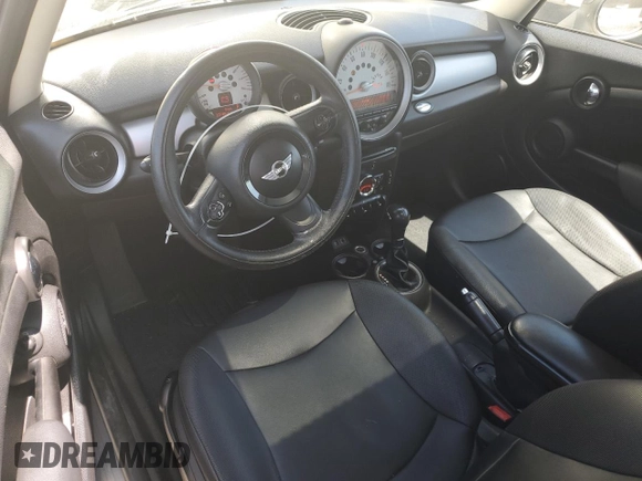 2013 MINI Hardtop with VIN WMWSU3C51DT682510, listed as a Copart auction lot 63879335 with 227,748 mi miles and Clean title. Bid and sale history available at DreamBid. Image 8.