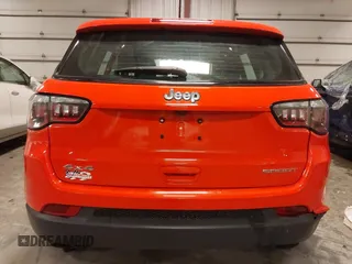 2018 Jeep Compass Sport z VIN 3C4NJDAB3JT402254, wystawiony jako IAAI lot #41830273 z przebiegiem 73 274 mil mil oraz . Historia ofert i sprzedaży dostępna na DreamBid. Obrazek 17.