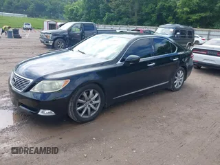 2007 Lexus LS 460 z VIN JTHBL46F075046961, wystawiony jako IAAI lot #42240797 z przebiegiem 293 446 mil mil oraz . Historia ofert i sprzedaży dostępna na DreamBid. Obrazek 17.
