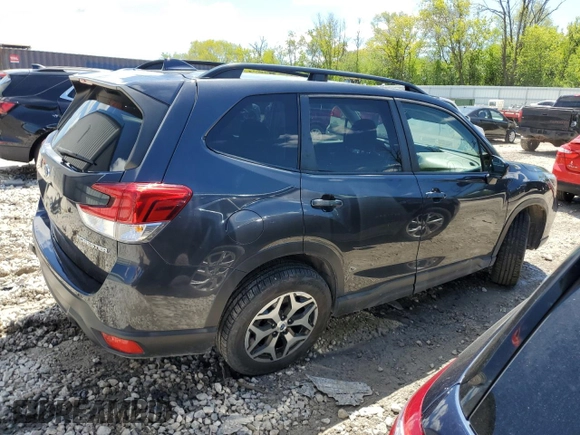 2019 Subaru Forester Premium with VIN JF2SKAECXKH552901, listed as a Copart auction lot 56133005 with 114,198 mi miles and Non repairable. Bid and sale history available at DreamBid. Image 3.