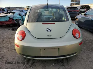 2009 Volkswagen New Beetle Coupe S with VIN 3VWPW31C99M513021, listed as a Copart auction lot 83521914 with 82,850 mi miles and Clean Title. Bid and sale history available at carsss.com. Image 6.