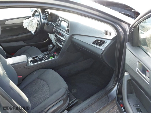 2019 Hyundai Sonata Sport with VIN 5NPE34AF6KH814179, listed as a IAAI auction lot 41787096 with 121,460 mi miles. Bid and sale history available at carsss.com. Image 5.