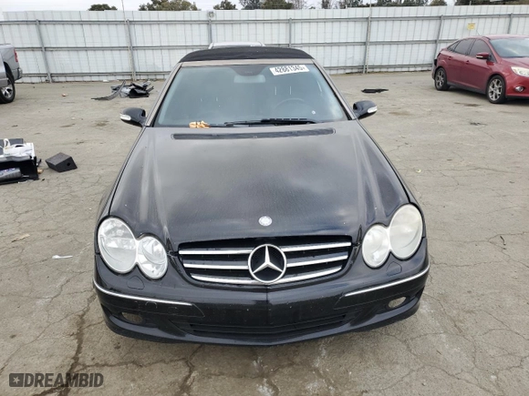 2007 Mercedes-Benz CLK-Class 3.5L with VIN WDBTK56G97F226956, listed as a Copart auction lot 42881345 with 216,014 mi miles and Salvage Title. Bid and sale history available at carsss.com. Image 5.
