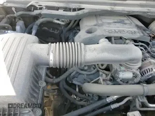 2019 Ram 1500 Big Horn z VIN 1C6SRFFT1KN837310, wystawiony jako Copart lot #85662595 z przebiegiem 110 557 mil mil oraz Szkoda całkowita • Salvage title. Historia ofert i sprzedaży dostępna na DreamBid. Obrazek 13.