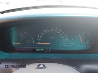 1996 Dodge Caravan SE z VIN 2B4GP4532TR594635, wystawiony jako IAAI lot #42339395 z przebiegiem 112 337 mil mil oraz . Historia ofert i sprzedaży dostępna na DreamBid. Obrazek 7.