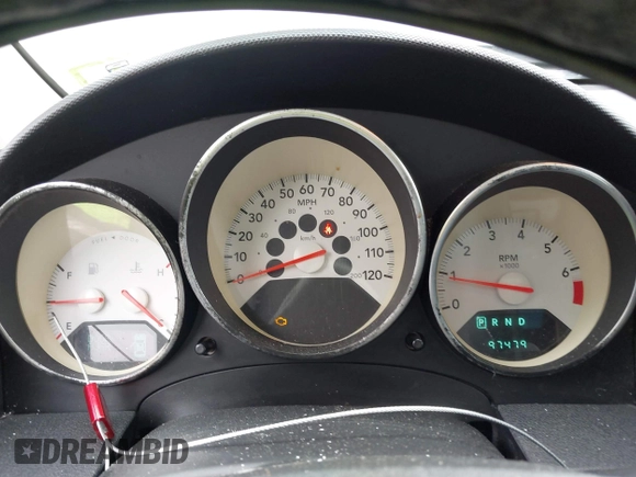2009 Dodge Caliber SXT z VIN 1B3HB48A39D163685, wystawiony jako IAAI lot #42193202 z przebiegiem 97 479 mil mil oraz . Historia ofert i sprzedaży dostępna na DreamBid. Obrazek 7.