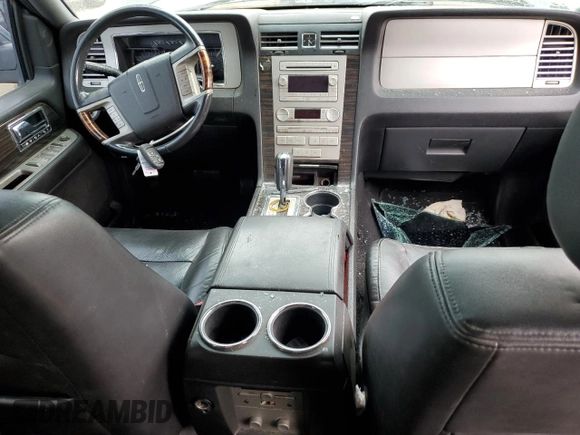 2008 Lincoln Navigator with VIN 5LMFU28548LJ09235, listed as a Copart auction lot 65795215 with 187,078 mi miles and Salvage title. Bid and sale history available at DreamBid. Image 8.