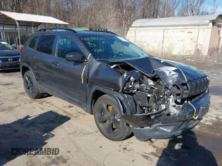2018 Jeep Cherokee Latitude with VIN 1C4PJLCB9JD558871, listed as a IAAI auction lot 41596511 with 85,830 mi miles. Bid and sale history available at carsss.com. Image 1.