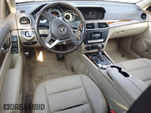 2013 Mercedes-Benz C 300 Sport z VIN WDDGF8AB5DR260851, wystawiony jako Copart lot #59102235 z przebiegiem 120 678 mil mil oraz Szkoda całkowita • Salvage title. Historia ofert i sprzedaży dostępna na DreamBid. Obrazek 8.
