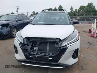 2023 Nissan Kicks SV z VIN 3N1CP5CV3PL563363, wystawiony jako IAAI lot #42714470 z przebiegiem 43 127 mil mil oraz . Historia ofert i sprzedaży dostępna na DreamBid. Obrazek 12.