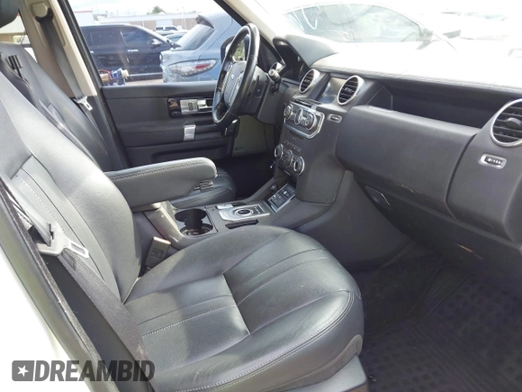 2015 Land Rover LR4 HSE with VIN SALAG2V60FA771644, listed as a IAAI auction lot 42364705 with 126,533 mi miles and . Bid and sale history available at DreamBid. Image 5.