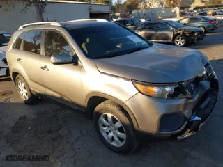 2011 Kia Sorento LX with VIN 5XYKT4A27BG125260, listed as a IAAI auction lot 41344634 with 139,393 mi miles. Bid and sale history available at carsss.com. Image 1.