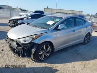 2015 Hyundai Elantra SE z VIN 5NPDH4AE4FH610961, wystawiony jako IAAI lot #42134698 z przebiegiem 72 591 mil mil oraz . Historia ofert i sprzedaży dostępna na DreamBid. Obrazek 19.