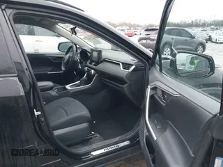 2020 Toyota RAV4 LE with VIN 2T3H1RFV7LC035305, listed as a IAAI auction lot 41515910 with 66,418 mi miles. Bid and sale history available at carsss.com. Image 5.