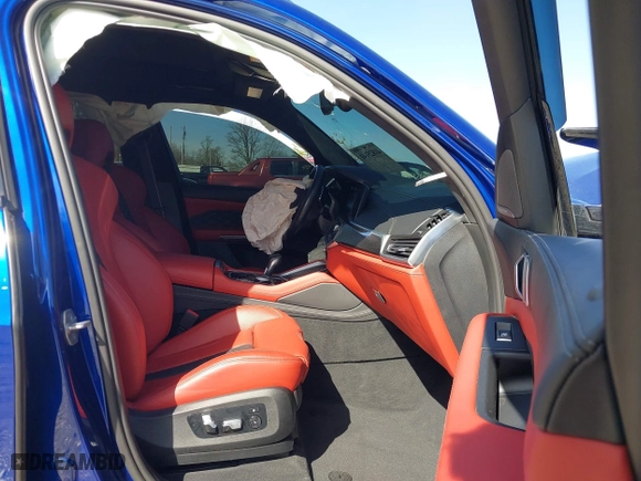2022 BMW X5 M with VIN 5YMJU0C00N9M64484, listed as a IAAI auction lot 41825141 with 1 mi miles. Bid and sale history available at carsss.com. Image 5.
