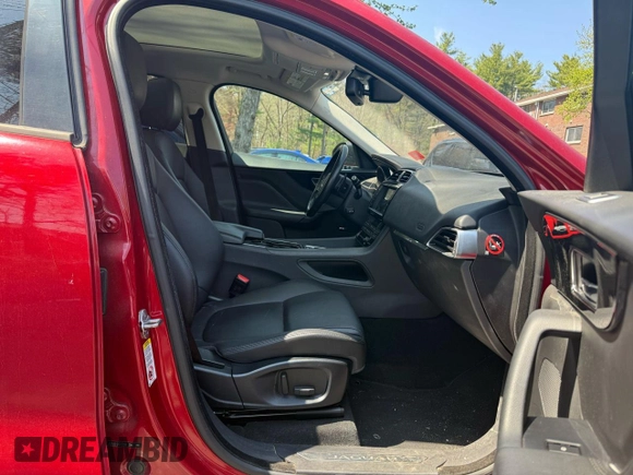 2017 Jaguar F-Pace 35t Premium with VIN SADCJ2BV6HA072359, listed as a Copart auction lot 54333995 with 93,910 mi miles and Clean Title. Bid and sale history available at DreamBid. Image 5.