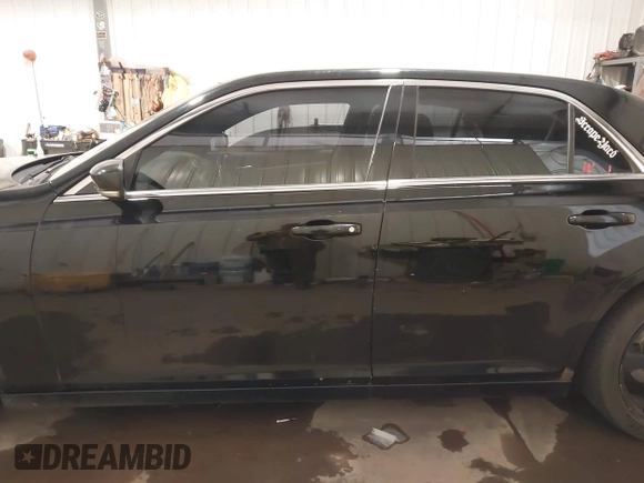 2012 Chrysler 300 S with VIN 2C3CCABG3CH272776, listed as a IAAI auction lot 40252319 with 155,701 mi miles and . Bid and sale history available at carsss.com. Image 14.