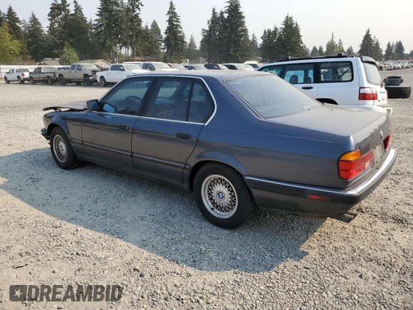 1994 BMW 7 Series z VIN WBAGD4329RDE68127, wystawiony jako Copart lot #70697044 z przebiegiem 179 943 mil mil oraz Czysty tytuł • Clean title. Historia ofert i sprzedaży dostępna na DreamBid. Obrazek 2.