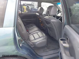 2006 Honda Pilot EX-L with VIN 5FNYF28536B015342, listed as a IAAI auction lot 41745176 with 1 mi miles. Bid and sale history available at carsss.com. Image 8.