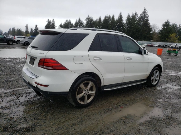 2016 Mercedes-Benz GLE with VIN 4JGDA5HB1GA692903, listed as a Copart auction lot 52256385 with 141,444 mi miles and Clean Title. Bid and sale history available at carsss.com. Image 3.