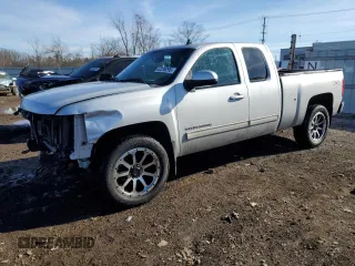 2013 Chevrolet Silverado 1500 LTZ with VIN 1GCRKTE77DZ225039, listed as a Copart auction lot 42239295 with 179,143 mi miles and Salvage Title. Bid and sale history available at DreamBid. Image 1.