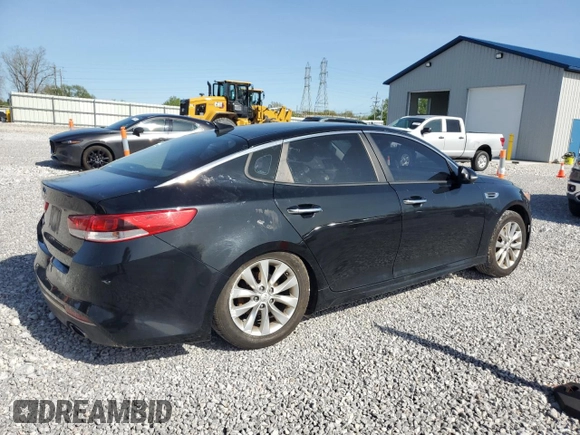 2016 Kia Optima LX z VIN 5XXGT4L36GG037534, wystawiony jako Copart lot #54903175 z przebiegiem 171 792 mil mil oraz Szkoda całkowita • Salvage title. Historia ofert i sprzedaży dostępna na DreamBid. Obrazek 3.