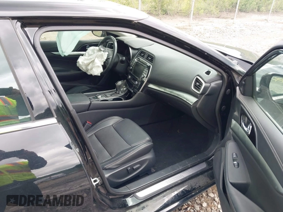 2019 Nissan Maxima SV with VIN 1N4AA6AV9KC378078, listed as a IAAI auction lot 42284633 with 92,345 mi miles and . Bid and sale history available at DreamBid. Image 5.