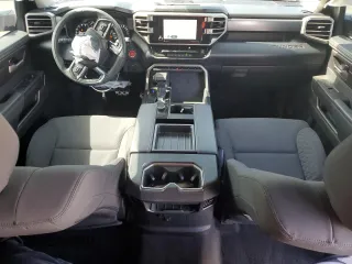 2024 Toyota Tundra SR5 с VIN 5TFLA5DBXRX158501, выставлен на аукционе Copart как лот 56897765 с пробегом 12 998 миль миль и Списание • Salvage title. История ставок и продаж доступна на DreamBid. Изображение 8.