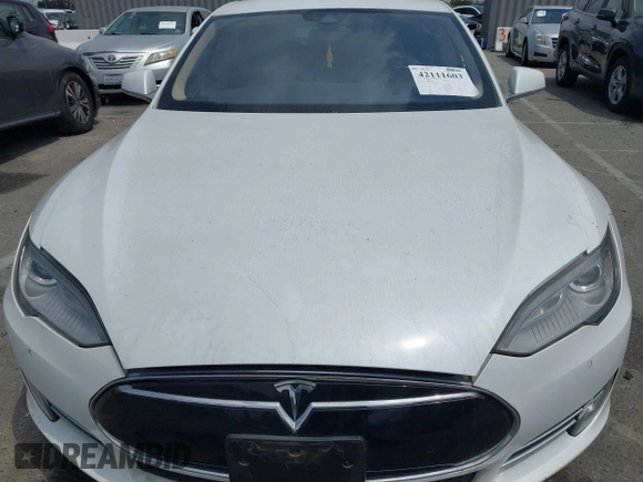 2016 Tesla Model S 90D with VIN 5YJSA1E40GF123543, listed as a IAAI auction lot 42111603 with 126,445 mi miles and . Bid and sale history available at DreamBid. Image 10.