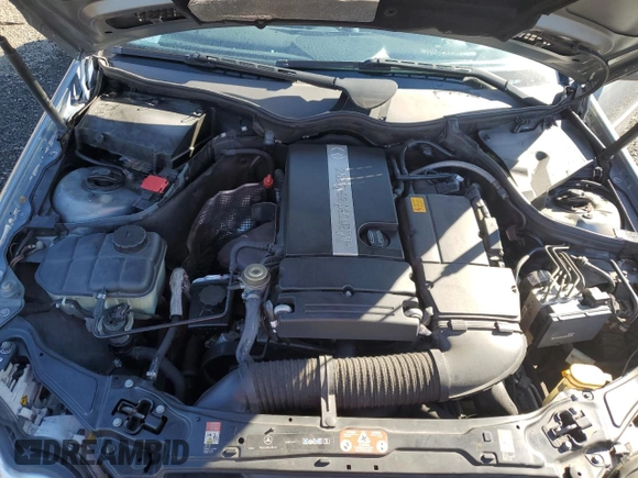 2004 Mercedes-Benz C 230 Kompressor with VIN WDBRF40J04F508198, listed as a Copart auction lot 46546825 with 72,238 mi miles and Salvage Title. Bid and sale history available at DreamBid. Image 13.