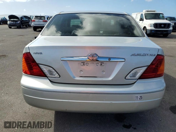 2000 Toyota Avalon XL with VIN 4T1BF28B2YU094407, listed as a Copart auction lot 48567255 with 114,434 mi miles and Salvage Title. Bid and sale history available at DreamBid. Image 6.