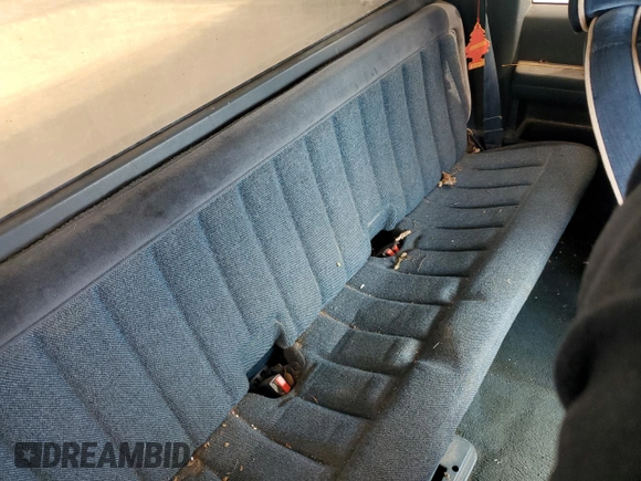 1989 GMC Sierra 1500 with VIN 2GTHC39K3K1532298, listed as a Copart auction lot 51497065 with 233,797 mi miles and Salvage Title. Bid and sale history available at DreamBid. Image 10.