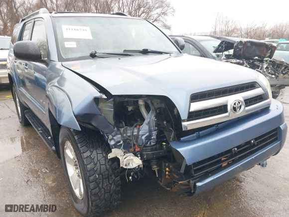 2005 Toyota 4Runner SR5 with VIN JTEBU14R658050952, listed as a IAAI auction lot 41188739 with 255,359 mi miles. Bid and sale history available at carsss.com. Image 6.