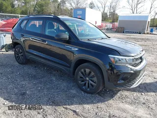 2023 Volkswagen Taos S z VIN 3VVCX7B24PM363877, wystawiony jako IAAI lot #41849912 z przebiegiem 26 954 mil mil oraz . Historia ofert i sprzedaży dostępna na DreamBid. Obrazek 1.
