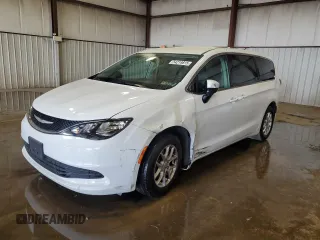 2017 Chrysler Pacifica Touring with VIN 2C4RC1DG3HR621200, listed as a Copart auction lot 54219815 with 98,387 mi miles and Salvage Title. Bid and sale history available at DreamBid. Image 1.
