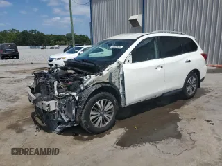 2018 Nissan Pathfinder S z VIN 5N1DR2MN8JC653664, wystawiony jako Copart lot #54242695 z przebiegiem 108 775 mil mil oraz Szkoda całkowita • Salvage title. Historia ofert i sprzedaży dostępna na DreamBid. Obrazek 1.