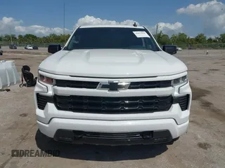 2024 Chevrolet Silverado 1500 RST with VIN 1GCUDEED0RZ147166, listed as a IAAI auction lot 42017050 with 28,860 mi miles. Bid and sale history available at carsss.com. Image 12.