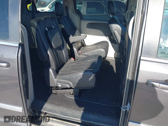 2016 Chrysler Town & Country Touring with VIN 2C4RC1BG0GR295907, listed as a IAAI auction lot 41254364 with 153,654 mi miles. Bid and sale history available at carsss.com. Image 8.